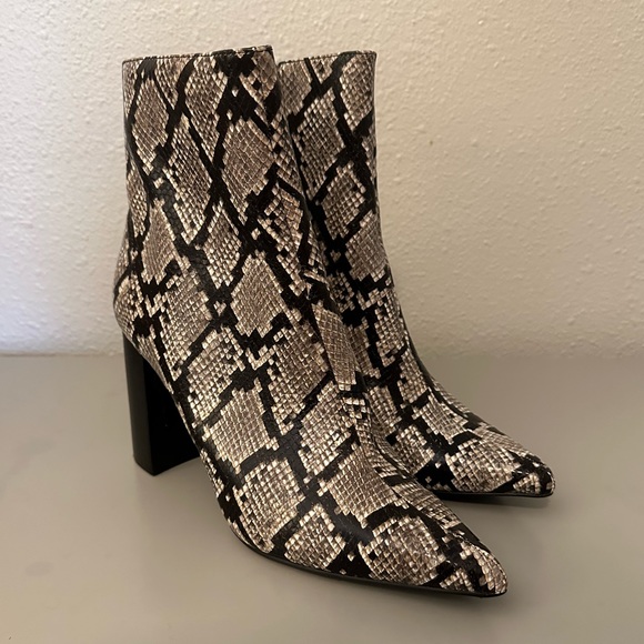 Jeffrey Campbell Shoes - Jeffrey Campbell Raven Snakeskin Block Heel Bootie Pointed Toe Boa Zipper Shoe